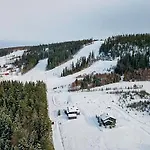 Luoteistuuli - 8+2 Hloe, Luoteis-himos Ski-in/out, 88m² + 30m² * Jämsä