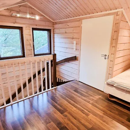 Willa Luoteistuuli - 8+2 Hloe, Luoteis-himos Ski-in/out, 88m² + 30m²