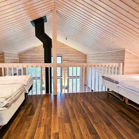 Luoteistuuli - 8+2 Hloe, Luoteis-himos Ski-in/out, 88m² + 30m² Vila *