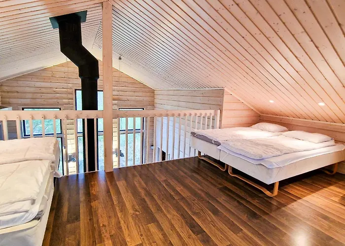 Villa Luoteistuuli - 8+2 Hloe, Luoteis-himos Ski-in/out, 88m² + 30m² *