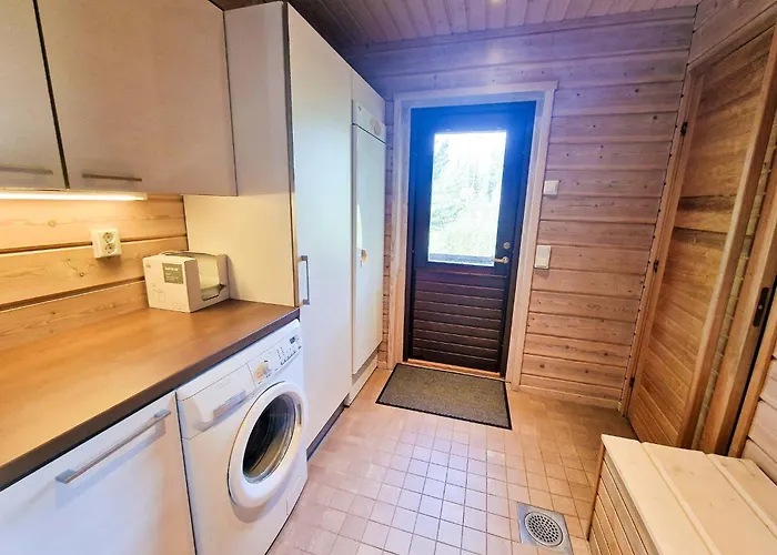 Luoteistuuli - 8+2 Hloe, Luoteis-himos Ski-in/out, 88m² + 30m² Villa Jämsä