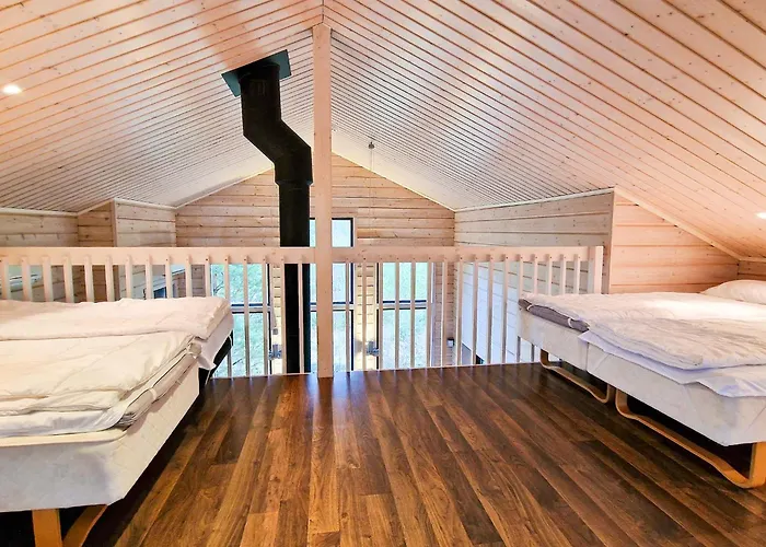 Luoteistuuli - 8+2 Hloe, Luoteis-himos Ski-in/out, 88m² + 30m² Villa *