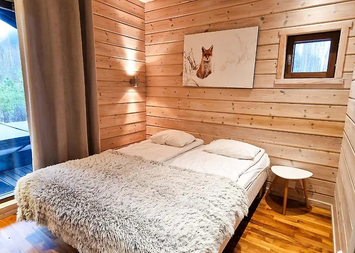 Villa Luoteistuuli - 8+2 Hloe, Luoteis-himos Ski-in/out, 88m² + 30m² Jämsä